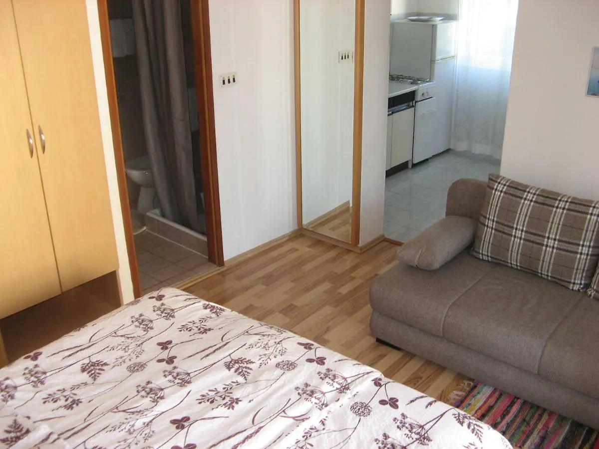 Apartments&Rooms Milka Starigrad Paklenica